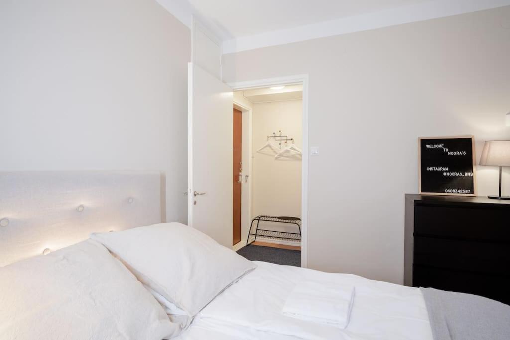 Beautiful Small Apartment Turku Bagian luar foto
